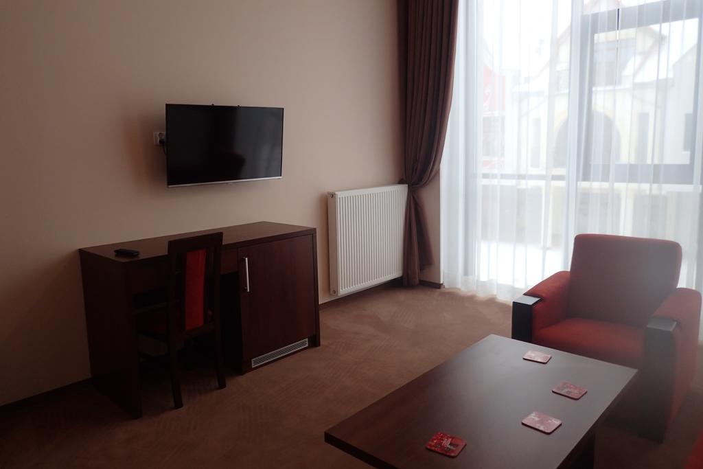Gosciniec Pan Tadeusz II Hotel Гижицко Екстериор снимка