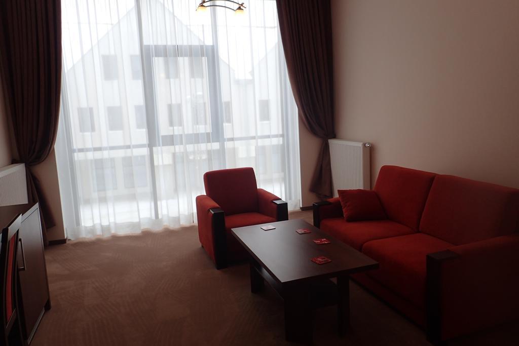 Gosciniec Pan Tadeusz II Hotel Гижицко Екстериор снимка