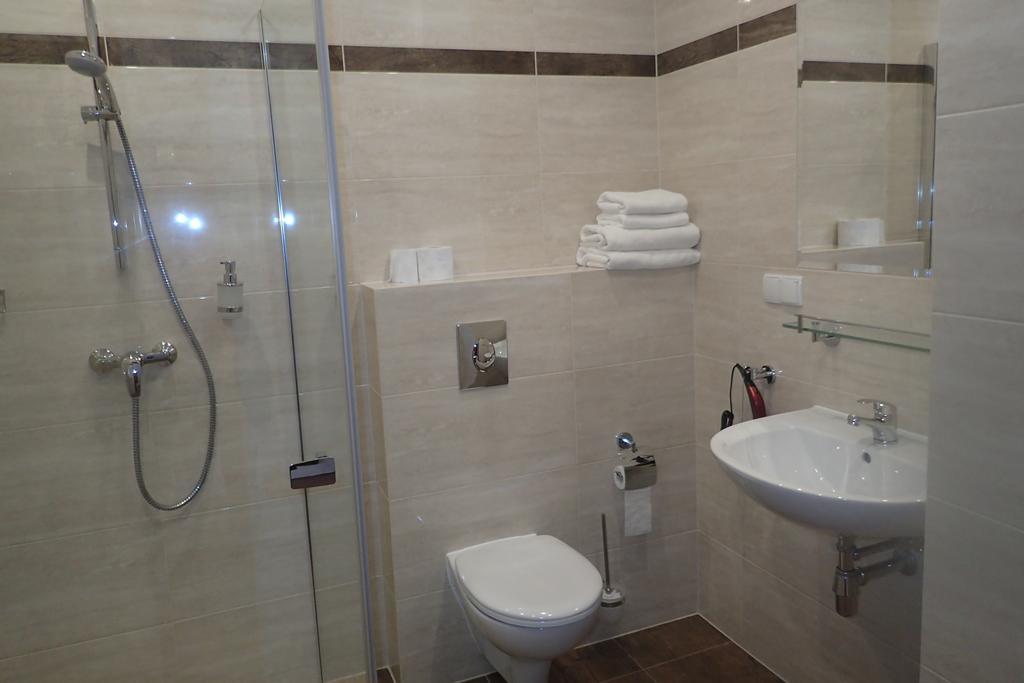 Gosciniec Pan Tadeusz II Hotel Гижицко Екстериор снимка