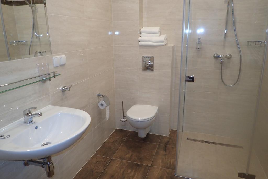 Gosciniec Pan Tadeusz II Hotel Гижицко Екстериор снимка