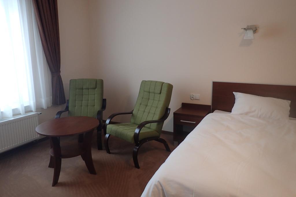 Gosciniec Pan Tadeusz II Hotel Гижицко Екстериор снимка